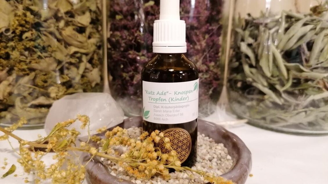 "Kutz Ade" Knospen Tropfen (Kinder) | © Sarah Eder &amp; Laura Warter