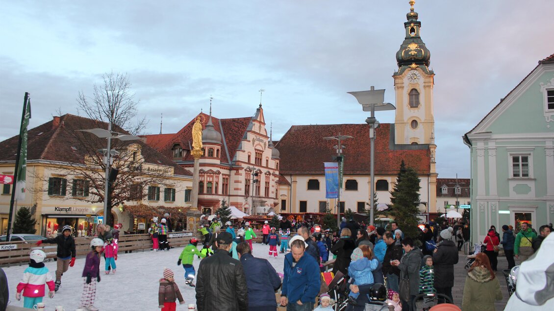 Kunsteislaufplatz Hartberg_Zuschauer_Oststeiermark | © Barbara Stumpf