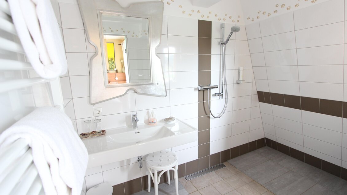 badezimmertigermalerwinkl