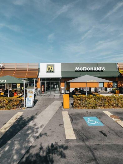 Mc Donalds Feldkirchen Außenansicht | © McDonalds