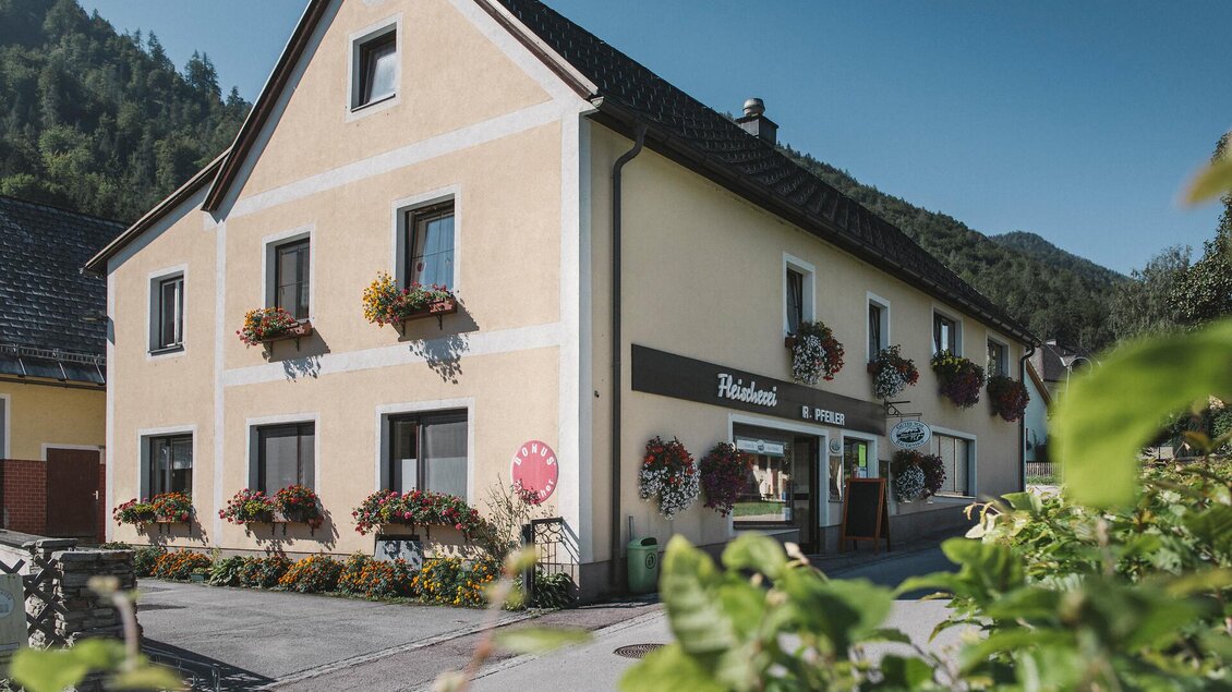 Willkommen in der Fleischerei Pfeiler