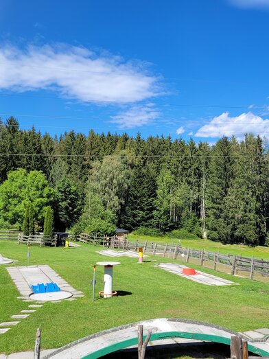 Chrizzlys cottage_minigolf_Eastern Styria | © Tourismusverband Oststeiermark | Sarah Schweiger | © Tourismusverband Oststeiermark