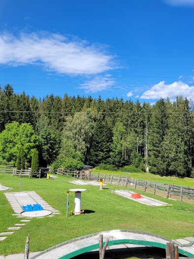 Chrizzlys cottage_minigolf_Eastern Styria | © Tourismusverband Oststeiermark
