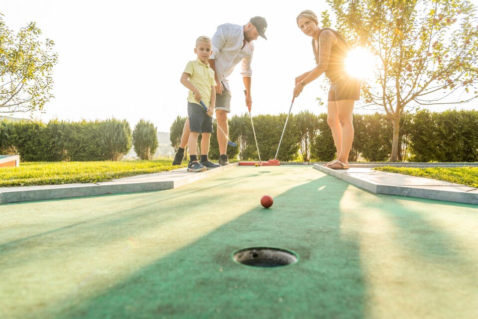 Minigolf Lipizzanerheimat - Impression #1 | © Lipizzanerheimat_Die Abbilderei