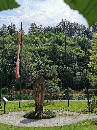 Center stone, Bad Aussee, Kurpark | TVB Ausseerland - Salzkammergut_Theresa Schwaiger | © TVB Ausseerland - Salzkammergut_Theresa Schwaiger