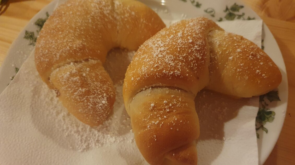 Nusskipferl bei der Mostschank | © Oststeiermark Tourismus