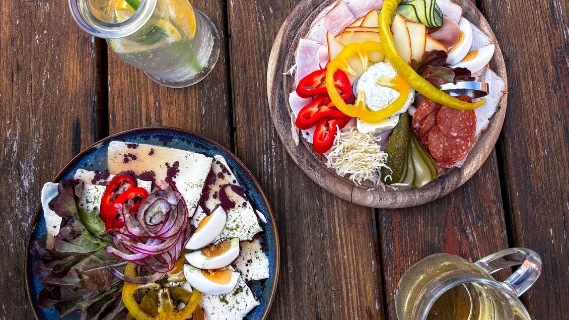 Jause beim Mostwirtshaus Putz´n - Riebenbauer | © Oststeiermark Tourismus