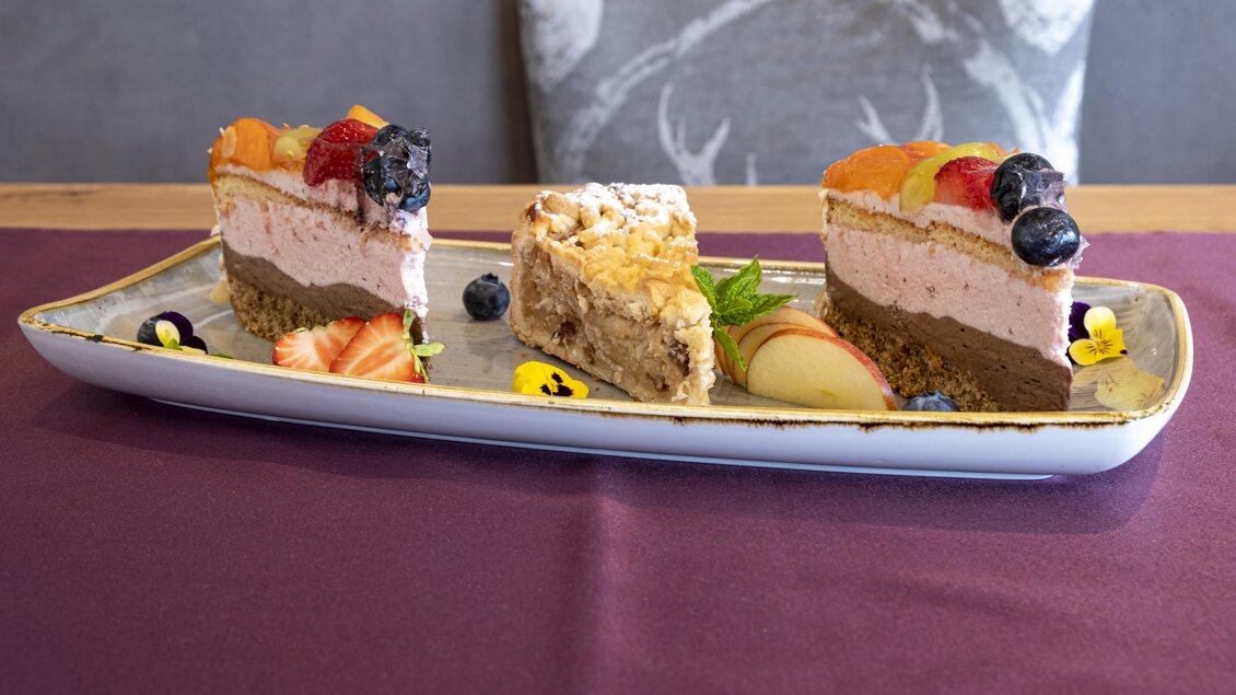 cake cake nvr 2022 ©Thomas Lahnsteiner-3