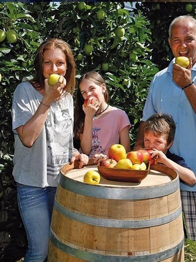Obstbau Zöhrer_Familie_Oststeiermark | © Obstbau Zöhrer