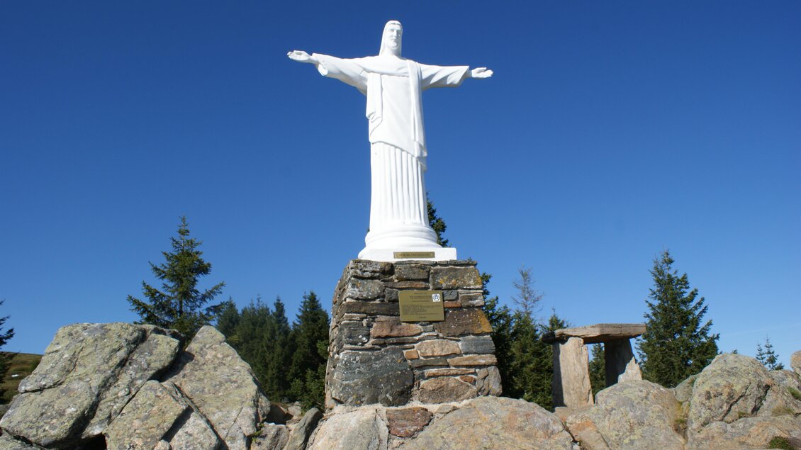 Christus Statue 01 | © Martha Reischl