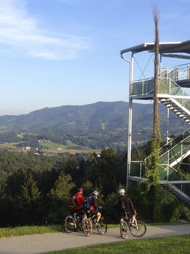 Panoramaturm Wein- & Genusswelt Garber | © Panoramaturm - Wollschweinwanderung Garber | Wein- & Genusswelt Garber | © Panoramaturm - Wollschweinwanderung Garber