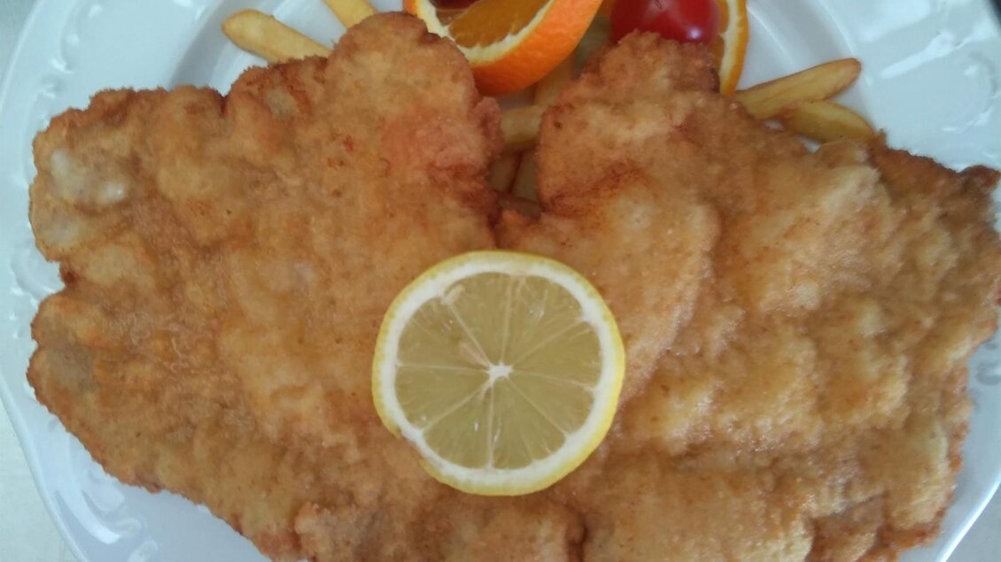 Parkcafé Pöllau_Wiener Schnitzel_Oststeiermark | © Parkcafé Pöllau