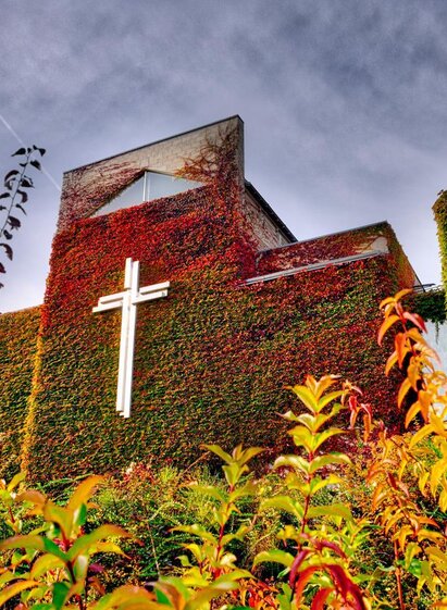 Pfarrkirche in Lannach im Herbst | Petru Rimovetz | © Petru Rimovetz