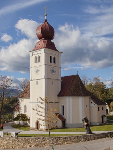 Parish church Puch_exterior view_Eastern Styria | © Tourismusverband Oststeiermark