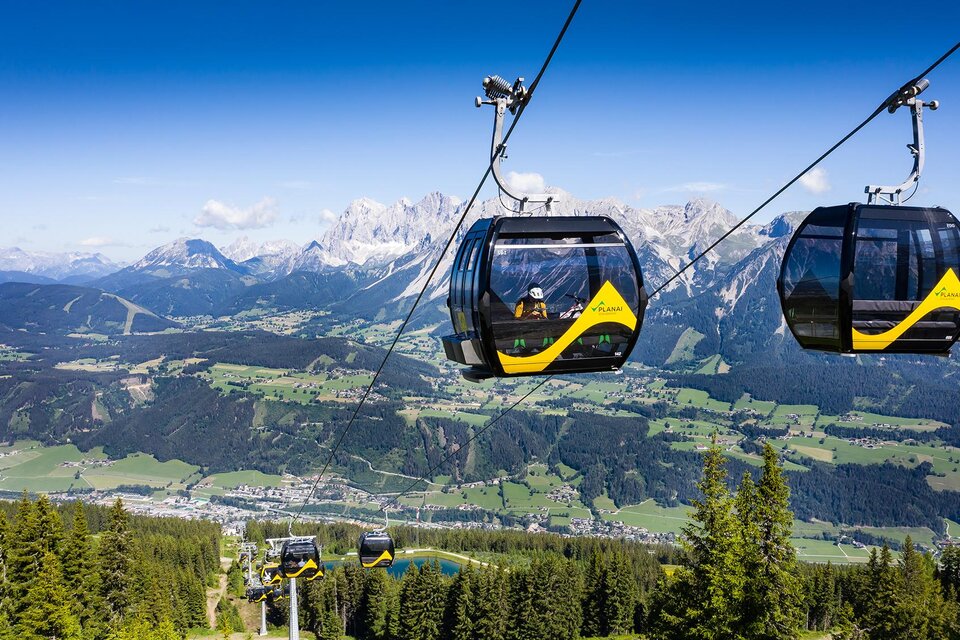 Planai cable car - Impression #1 | © Josh Absenger