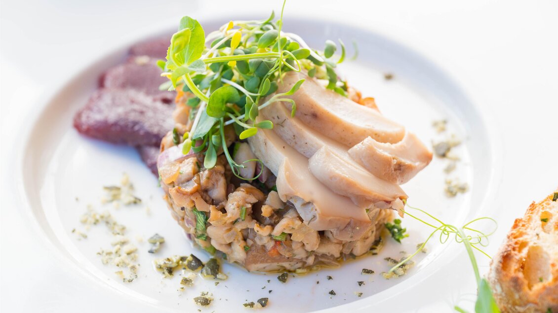 Retter Bio- Restaurant_Hauptgericht_Oststeiermark | © RETTER Bio-Natur-Resort, Helmut Schweighofer