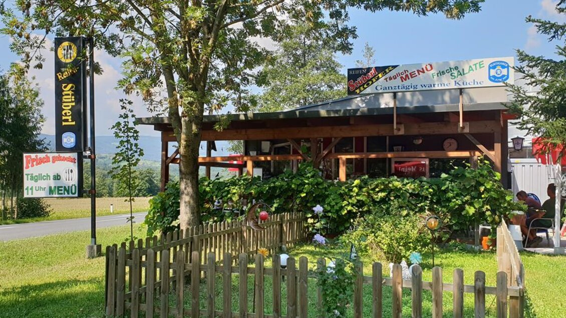 Reifenstüberl Hofer_Aussenansicht_Oststeiermark | © Tourismusverband Oststeiermark