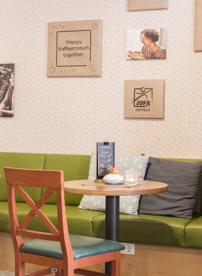 Coffe in the Jufa Hotel, Grundlsee, Restaurant | JUFA Hotels | © Jufa Hotels