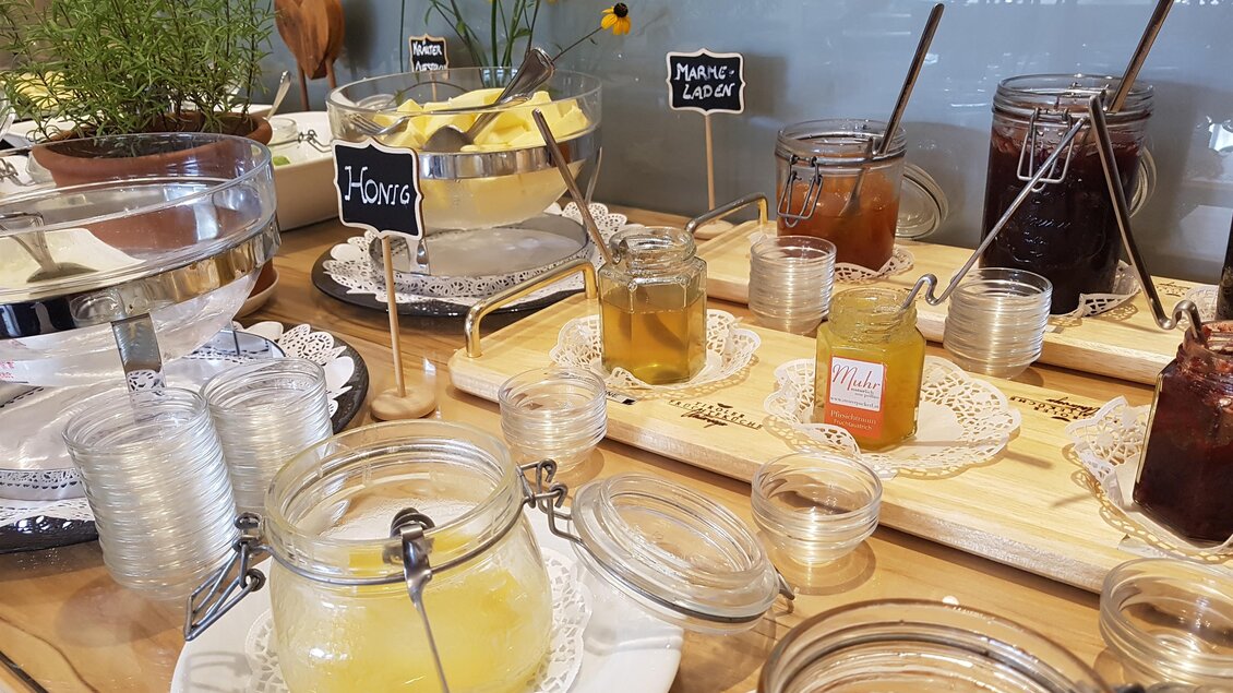 Man sieht das Frühstücksbuffet im Restaurant Hotel Muhr. | © Tourismusverband Oststeiermark
