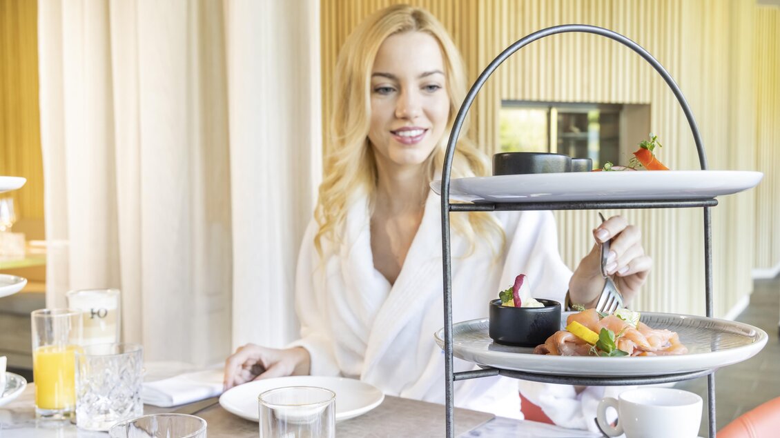 Frühstücken im Restaurant | © Therme der Ruhe