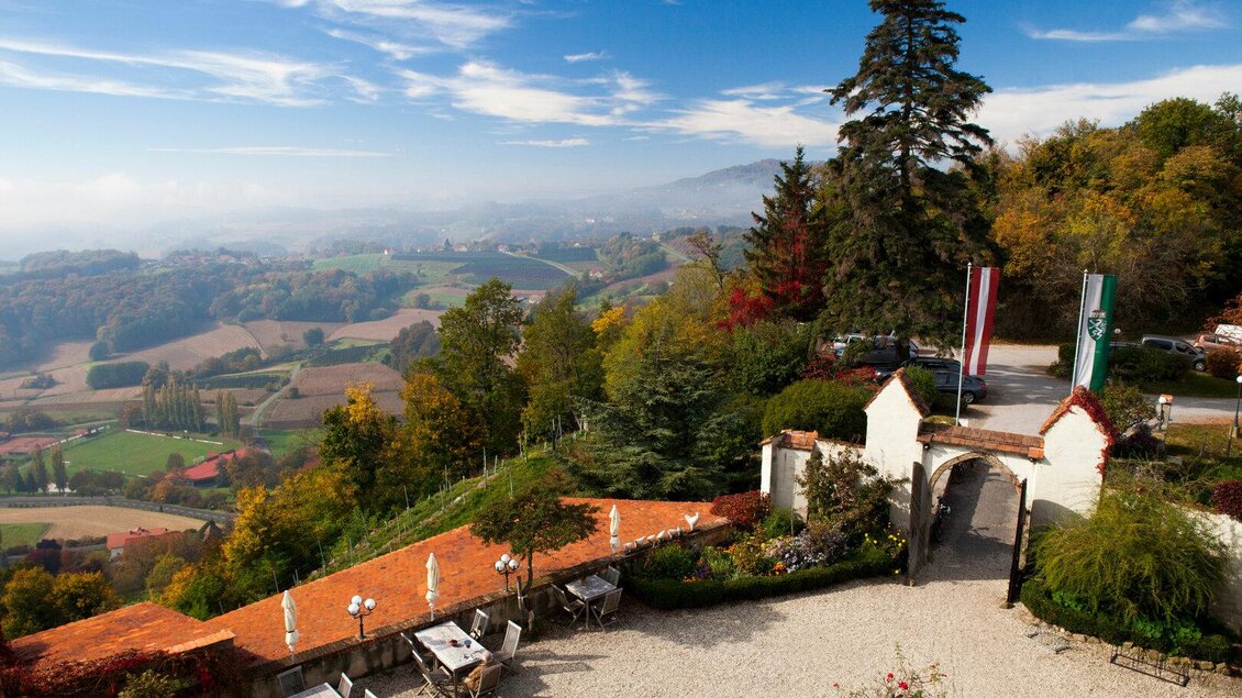 Blick auf die Schlossterrasse | © Schloss Kapfenstein