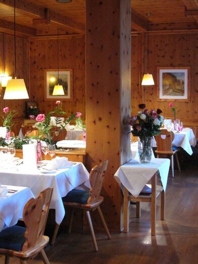 Erzherzog Johann, Bad Aussee, terrace | © SPA Hotel Erzherzog Johann, Bad Aussee, Restaurant (c) Ralf Tornow | SPA Hotel Erzherzog Johann, Bad Aussee, Restaurant (c) Ralf Tornow | © SPA Hotel Erzherzog Johann, Bad Aussee, Restaurant (c) Ralf Tornow