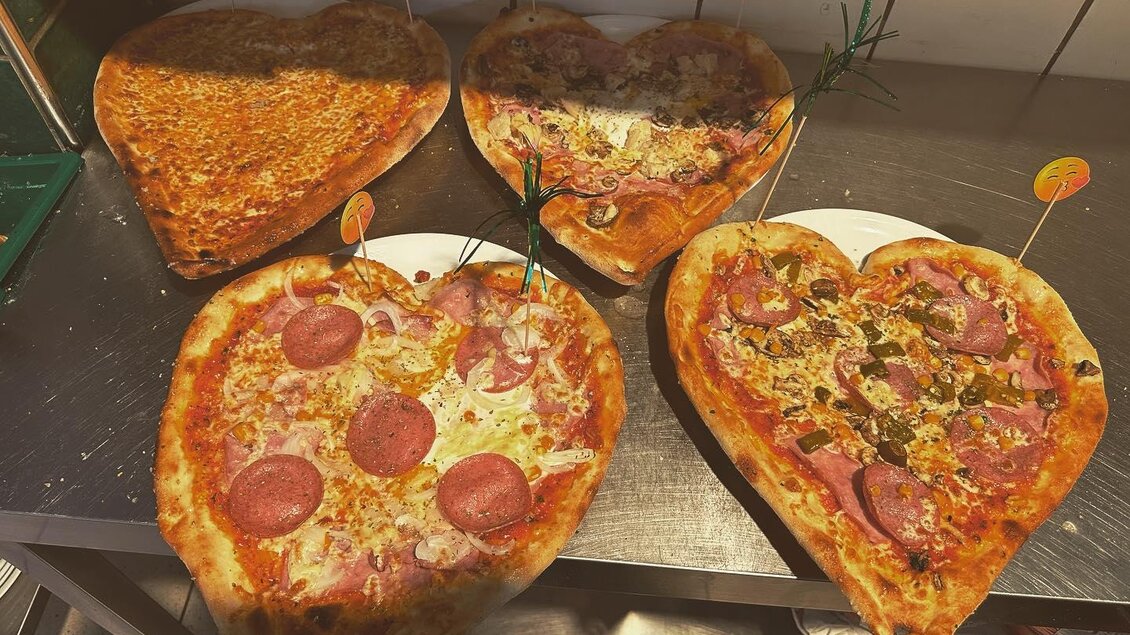 Herzerlpizza bei Roni´s Pizzeria in Pinggau | © Roni´s Pizzeria