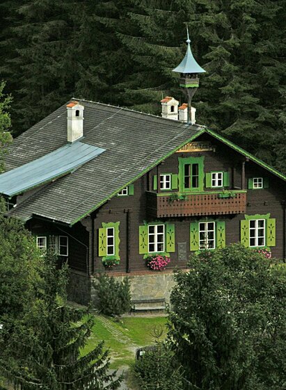 Roseggers Waldschule | © Jakob Hiller