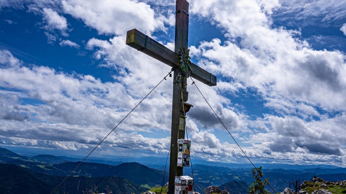 Rote Wand_Gipfelkreuz2_Oststeiermark | © Tourismusverband Oststeiermark