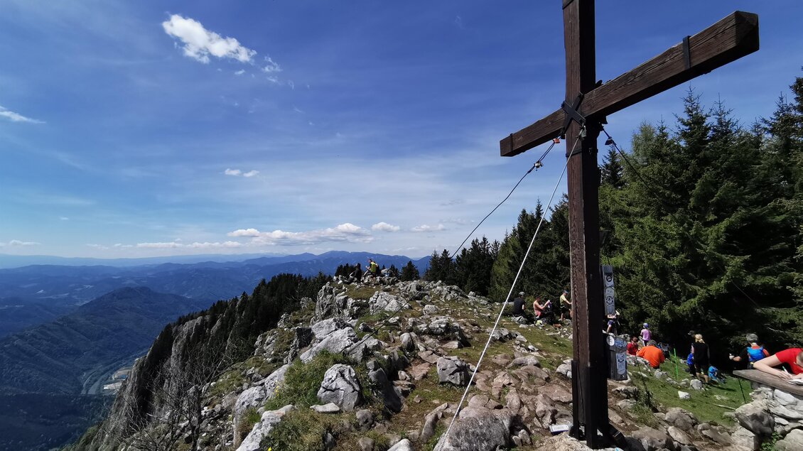 Rote Wand_Gipfelkreuz_3_Oststeiermark | © Tourismusverband Oststeiermark