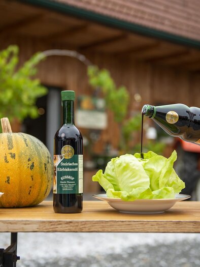 Unser Kernöl | © Russhof