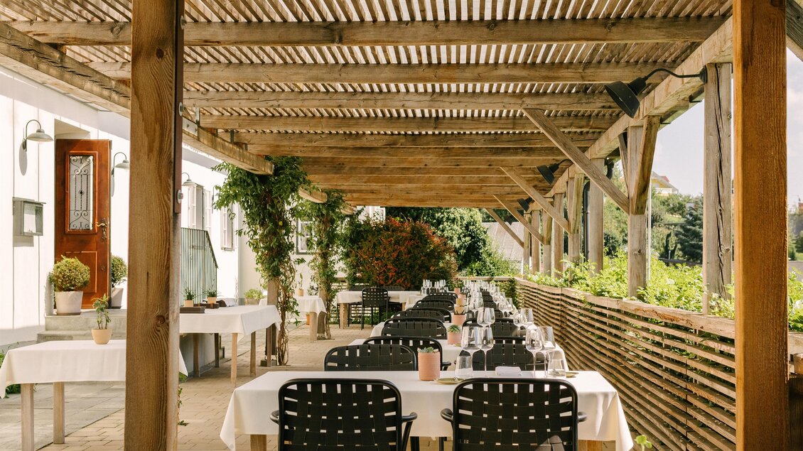 Terrasse mit Ausblick | © SAZIANI Restaurant & Hotel