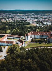 Schloss Seggau von oben | © Patrick Schadler | shutterstock.com | Patrick Schadler | © Patrick Schadler | shutterstock.com