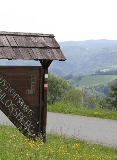 Aussichtswarte Schlossberg | Ulrike Elsneg | © Ulrike Elsneg | Schlossbergwarte am Montikogel