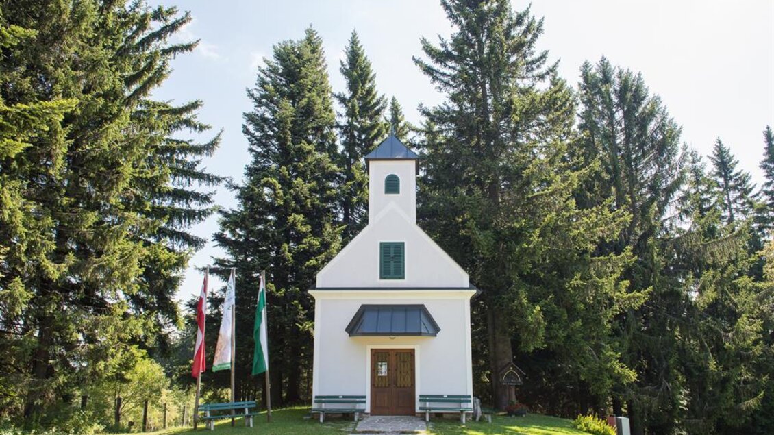 Schutzhütte Masenberg_Glückskapelle_Oststeiermark | © Helmut Schweighofer