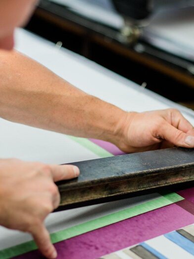 Sepp Wach Seidenhanddrucke | TVB Ausseerland - Salzkammergut | Katrin Kerschbau | © TVB Ausseerland - Salzkammergut | Katrin Kerschbau