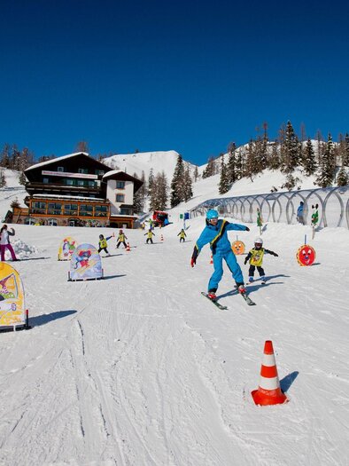 Ski school Mount Action, Tauplitzalm, children's land | © Die Tauplitz/T. Lamm