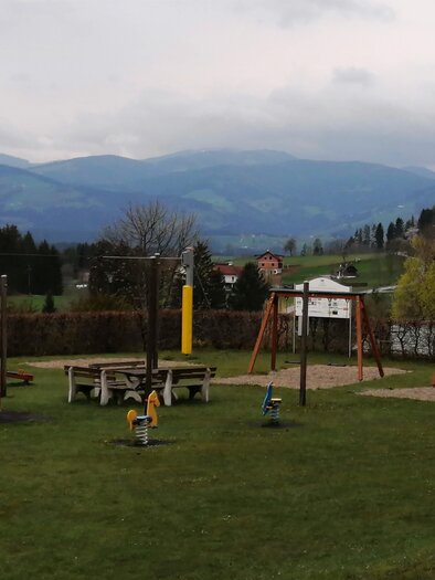 Spielplatz Miesenbach_Gesamtsicht_Oststeiermark | © Gemeinde Miesenbach