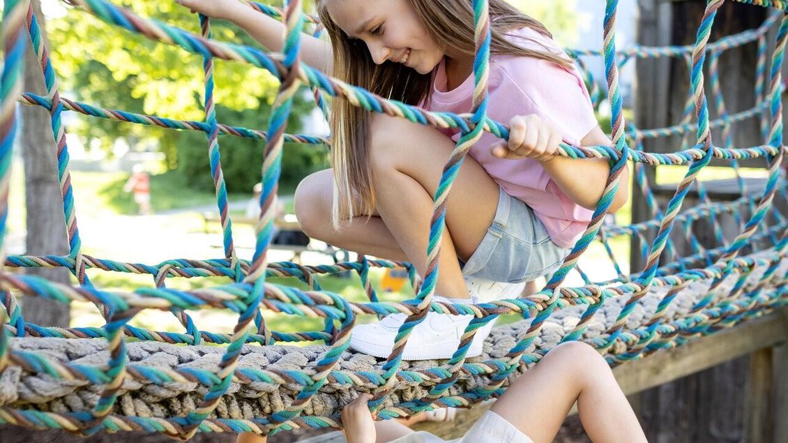 Spielplatz in der Erlach_Spielturm_Oststeiermark
