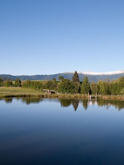 Sportfischen mit Blick auf den Zirbitzkogel | © Sportfischerei Peinhaupt