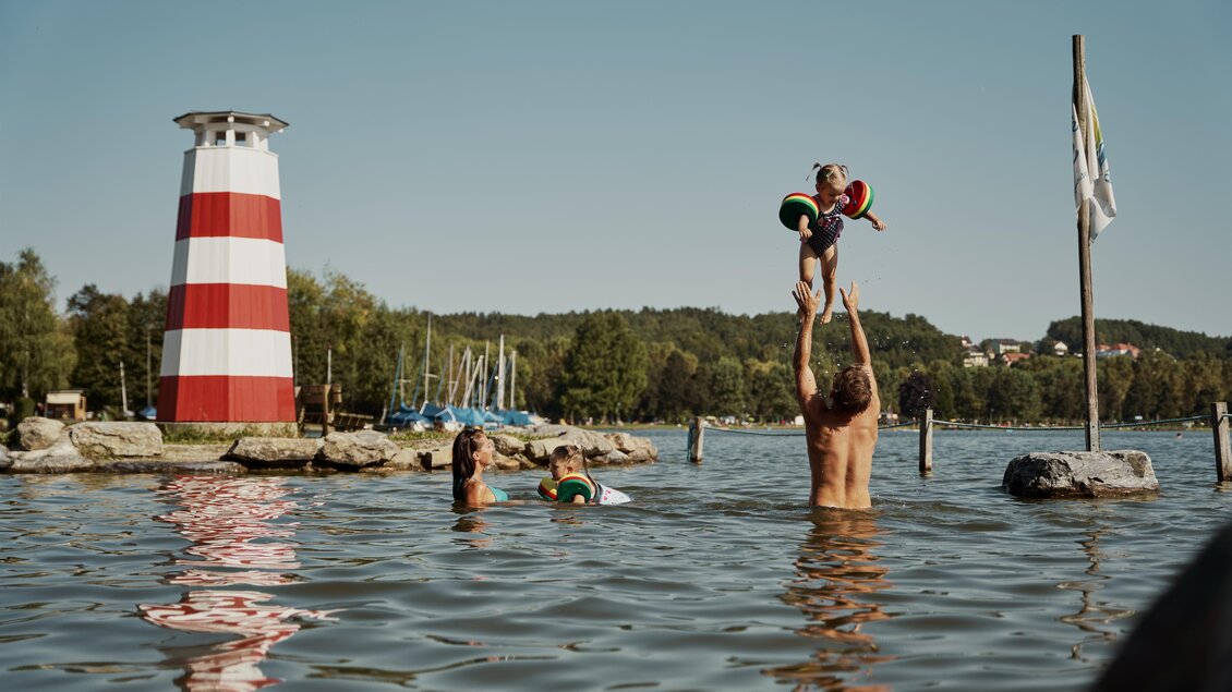 Kinderbereich am Stubenbergsee mit Leuchtturm. | © Oststeiermark Tourismus