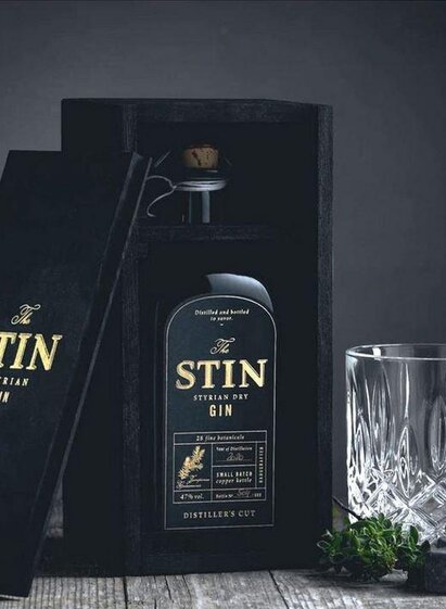 STIN_Bottle_Oststeiermark | Friesenbichler Nicole Tourismusverband Hartbergerland | © Michael Schabler