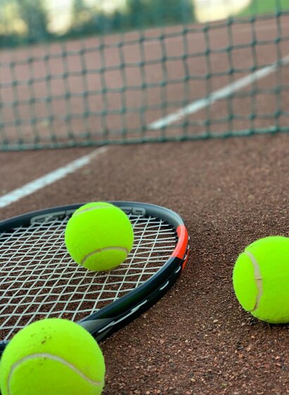 Tennishall Birkfeld_tennisballs_Eastern Styria | © Katrin Schlagbauer