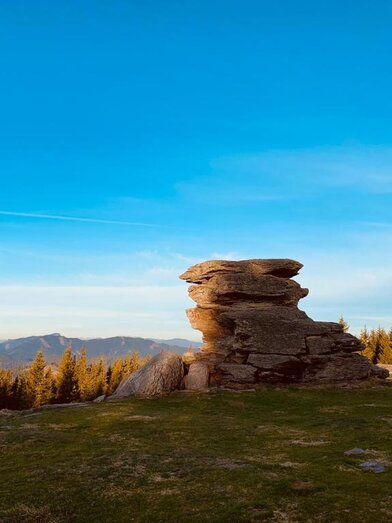 Teufelstein_Sonnenaufgang_Oststeiermark | © Tourismusverband Oststeiermark | © Tourismusverband Oststeiermark