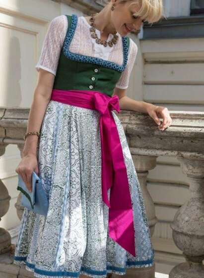 Handdruck Dirndl | © Schöffel | Schöffel | © Schöffel