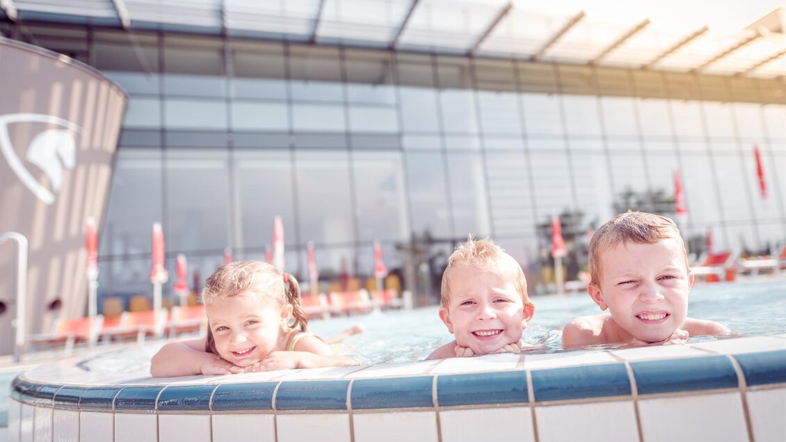 Außenbecken_Kinder_02 | © Hotel & Therme NOVA
