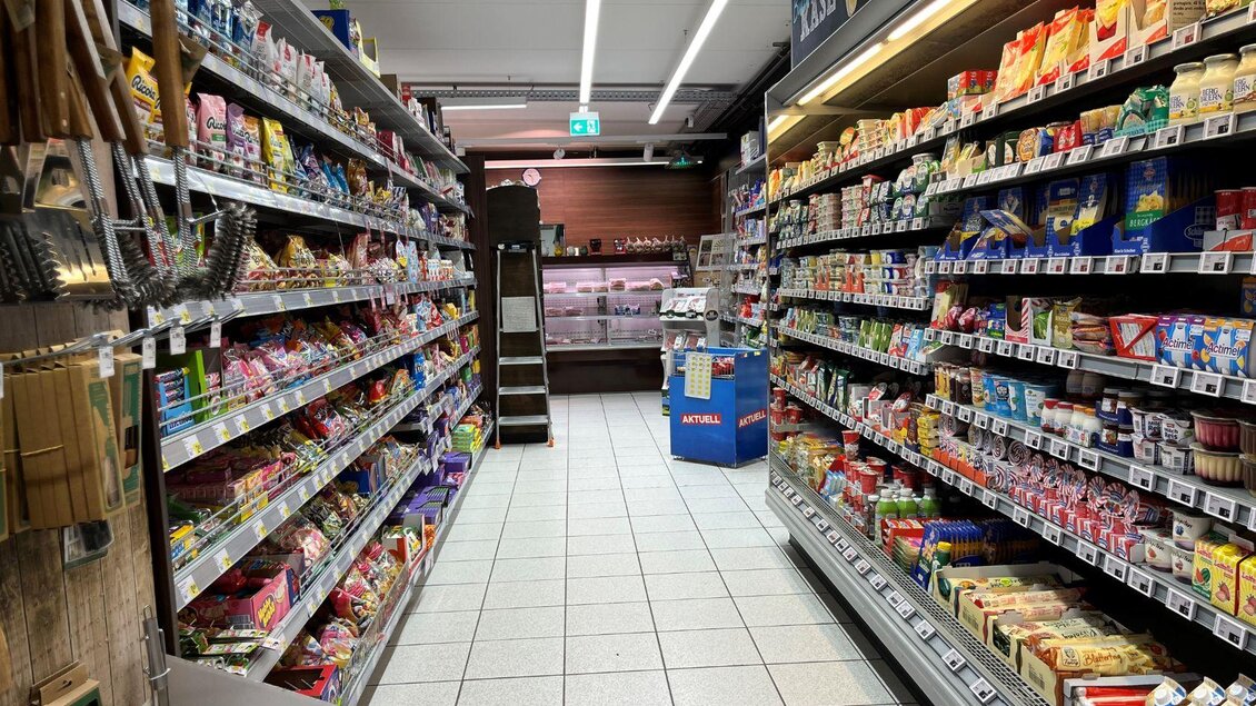 Unimarkt, Grundlsee, Gang | © Sophie Eggenreitter