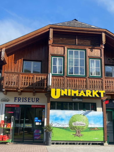 Unimarkt Grundlsee Eingang | © Bettina Scheck | Bettina Scheck | © Bettina Scheck