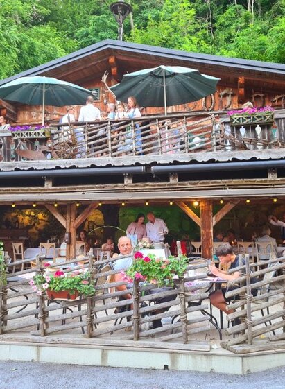 Terrasse & Gastgarten | © Platzhirsch-Valek