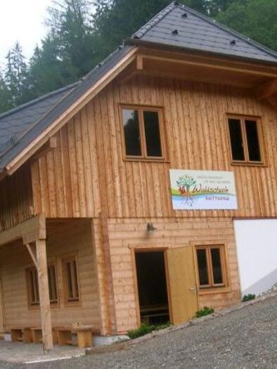 Waldschule-Außenansicht-Murtal-Steiermark | © Waldschule Knittelfeld